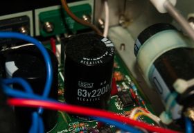 The capacitors are Nippon Chemicon, a top quality brand.