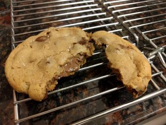 Superlative cookie, revealing its stuffed goodness.
